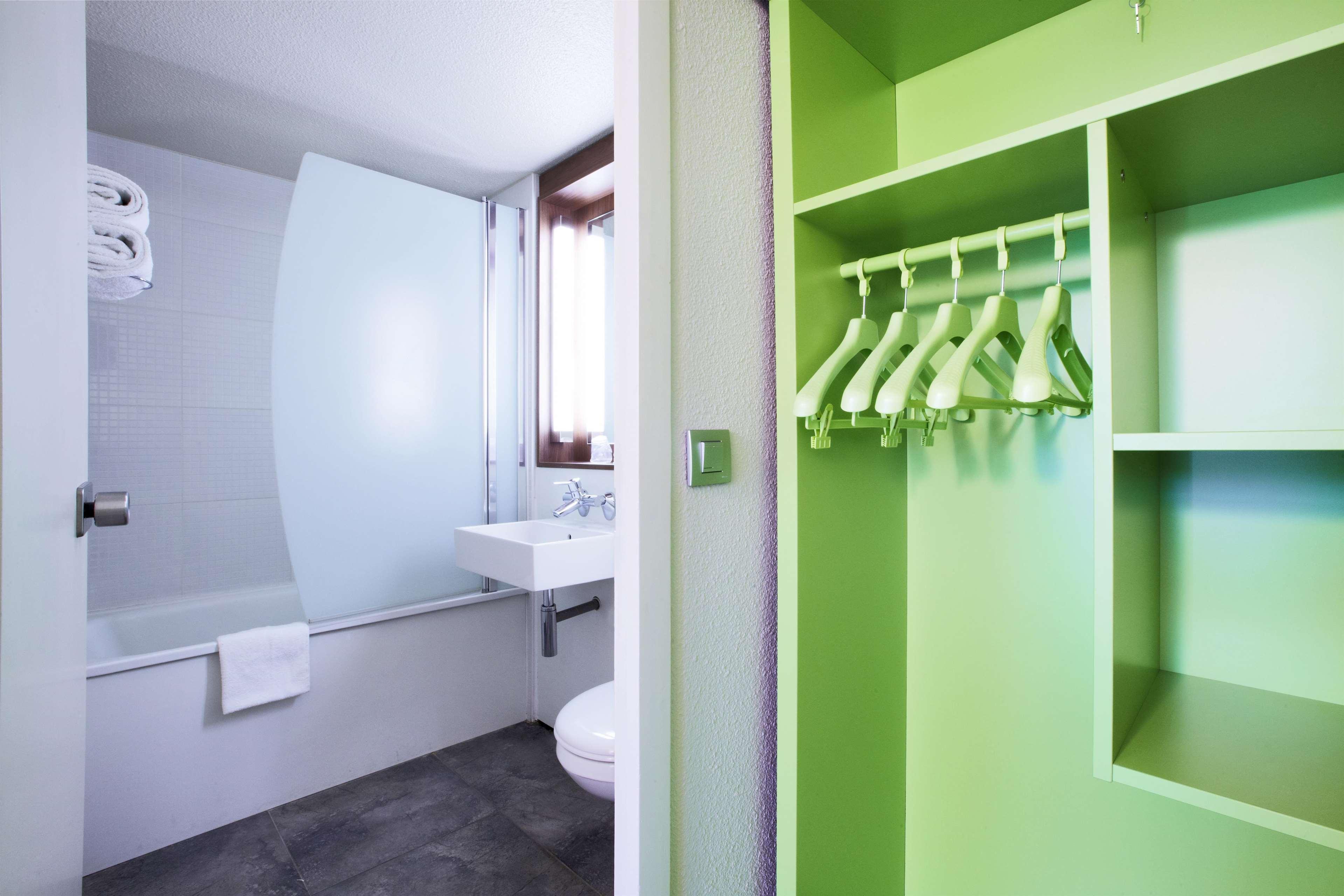 Campanile Vierzon Hotell Eksteriør bilde